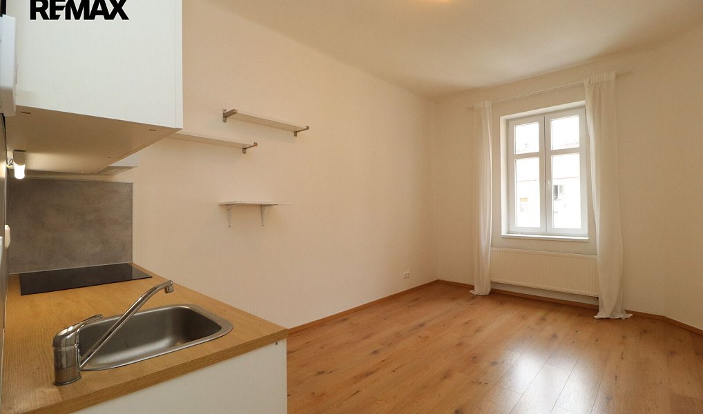 Pronájem bytu 2+kk 40 m², Praha – náhled fotky 3