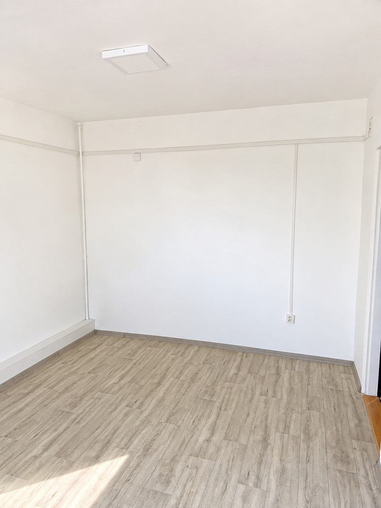 Pronájem obchodních prostor 16 m² – fotografie 2