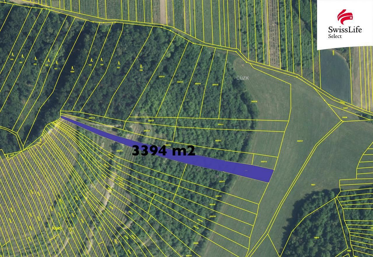 Prodej komerčního pozemku 3 394 m²