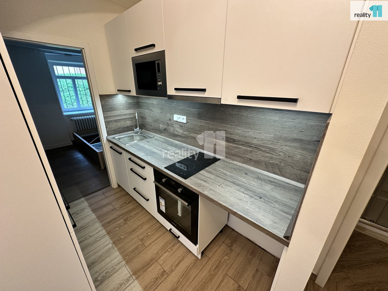 Pronájem bytu 3+kk 85 m²