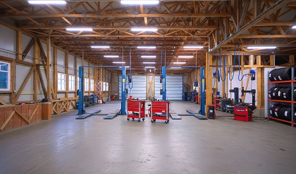 Prodej výrobních prostor 350 m², Blansko – náhled fotky 2