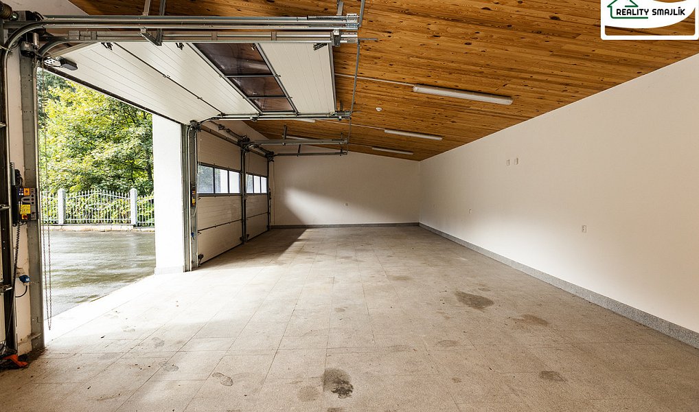 Prodej domu 500 m² s pozemkem 1 839 m², Plesná – náhled fotky 25