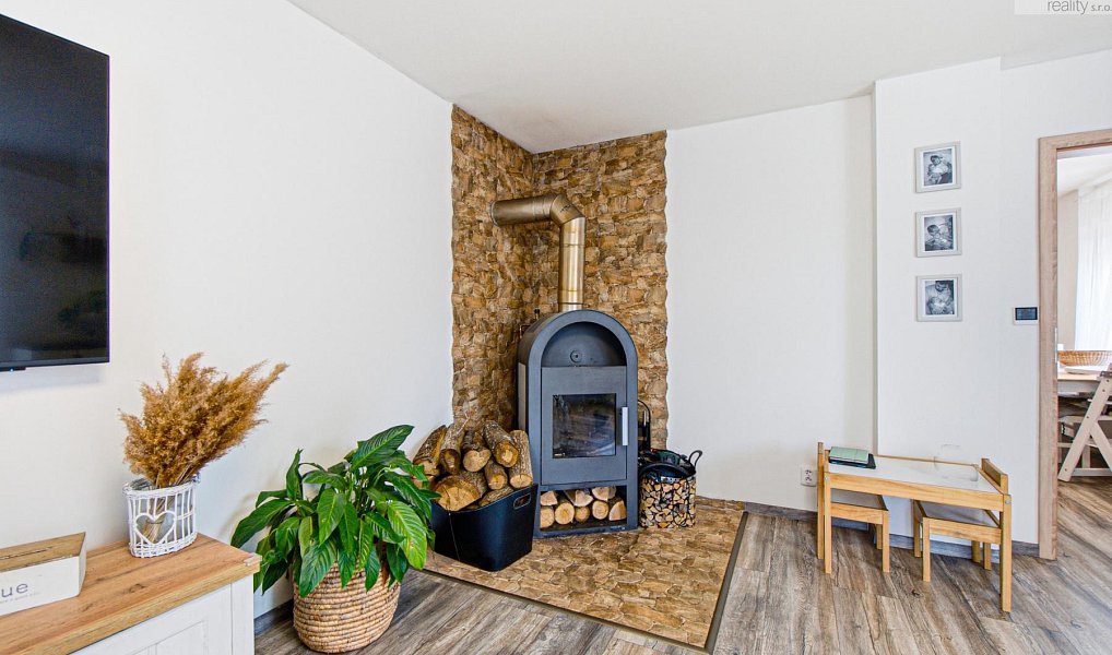 Prodej domu 105 m² s pozemkem 253 m², Dubí – náhled fotky 12