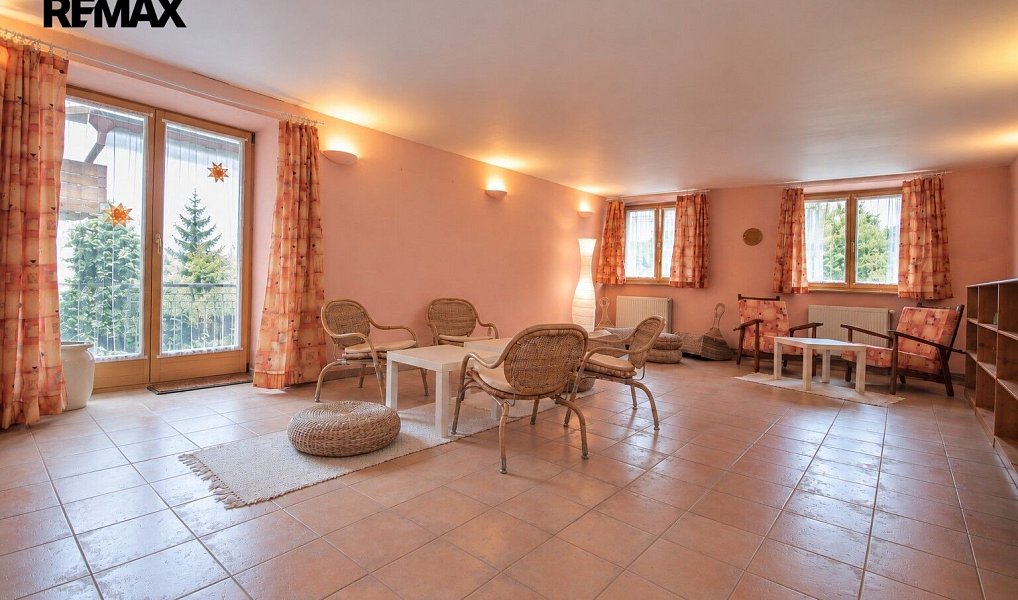 Prodej domu 168 m² s pozemkem 440 m², Zahrádky – náhled fotky 4