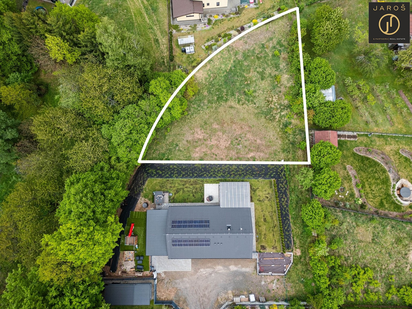 Prodej stavebního pozemku 1 002 m²