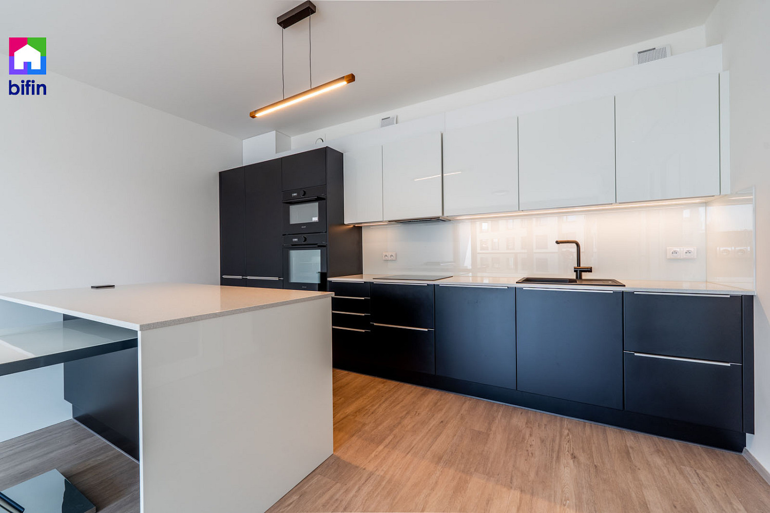 Prodej bytu 4+kk 117 m² – fotografie 3