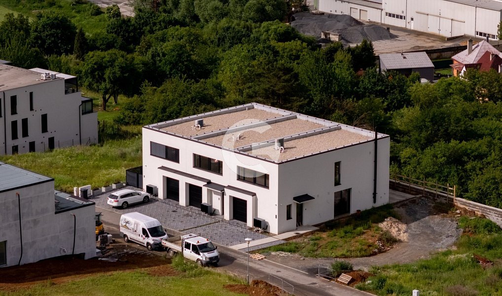 Prodej domu 178 m² s pozemkem 192 m², Zlín – náhled fotky 31