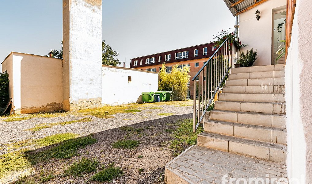 Prodej restaurace 340 m², Šatov – náhled fotky 42