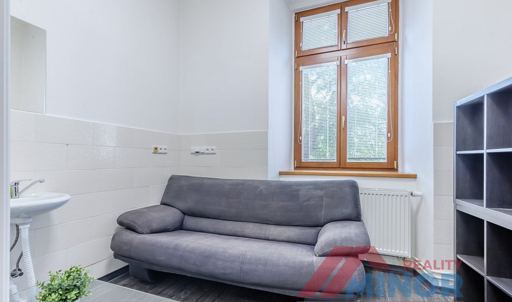 Pronájem kanceláře 69 m², Slaný – náhled fotky 21