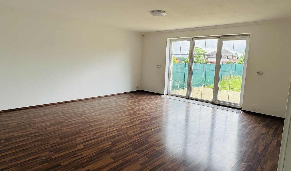 Pronájem domu 180 m² s pozemkem 288 m², Jesenice – náhled fotky 4