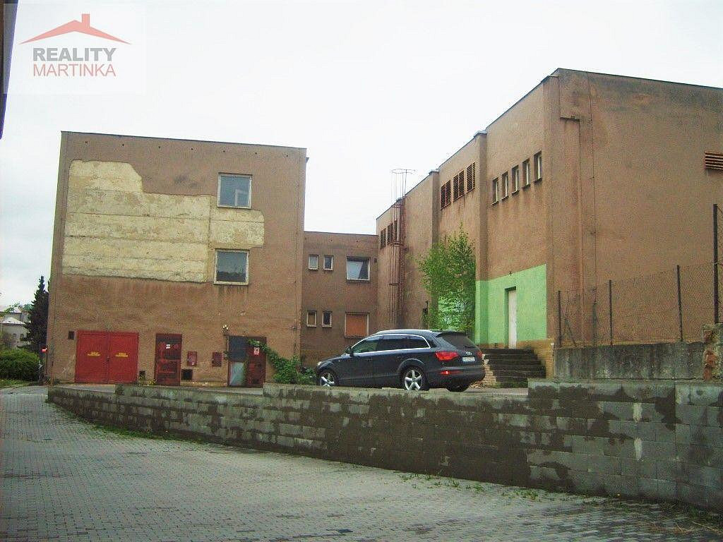 Pronájem výrobních prostor 1 300 m² — photo 3