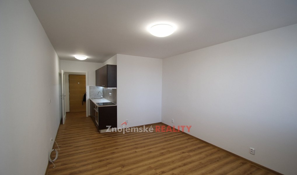 Pronájem bytu 1+kk 30 m², Znojmo – náhled fotky 3