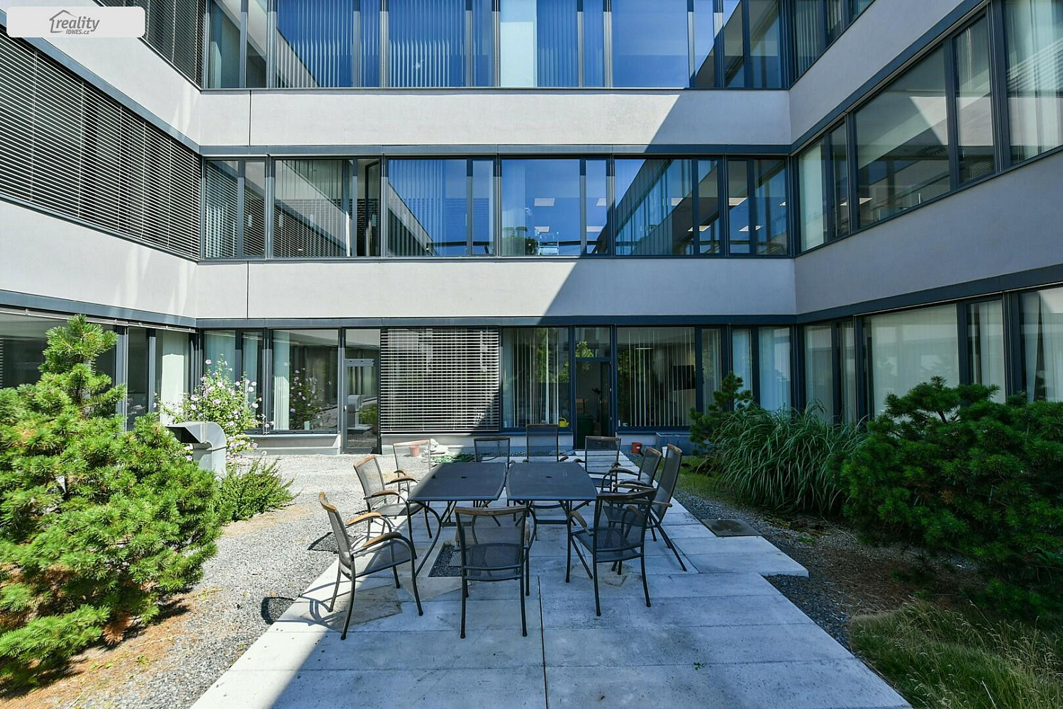 Pronájem kanceláře 1 200 m² — photo 3