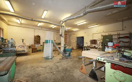 Pronájem výrobních prostor 1 000 m², Lesní, Plesná, okres Cheb
