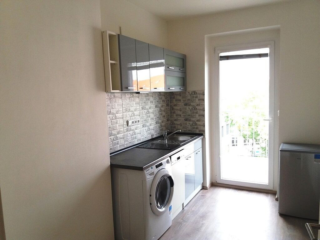 Pronájem bytu 1+1 37 m² – fotografie 2