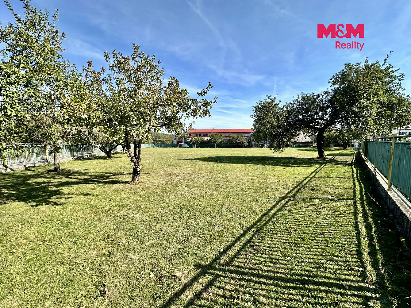 Prodej stavebního pozemku 1 267 m² – fotografie 3