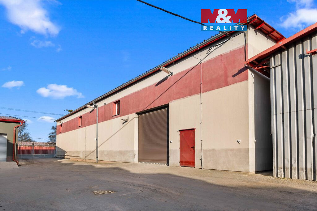 Pronájem komerčního objektu (jiného typu) 574 m²
