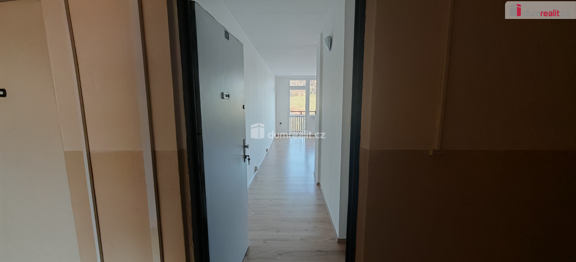 Pronájem bytu 1+kk 28 m² — photo 5