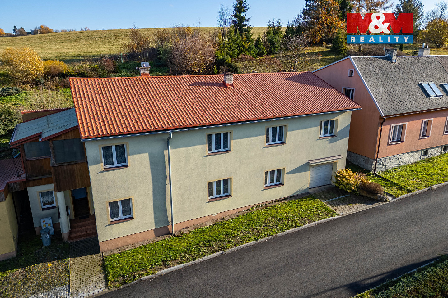 Prodej domu 300 m² s pozemkem 1 050 m²