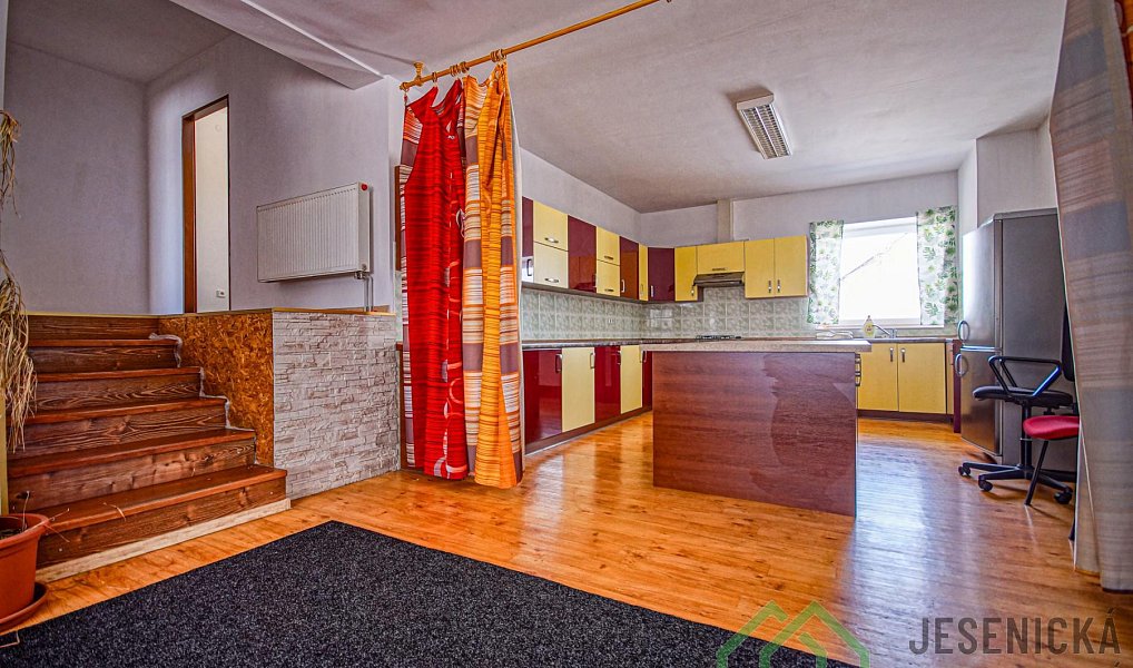 Prodej výrobních prostor 3 580 m², Javorník – náhled fotky 19