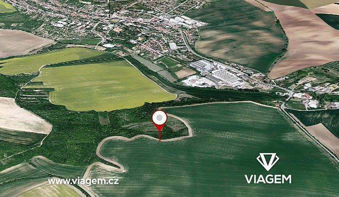 Prodej pole 1 786 m²