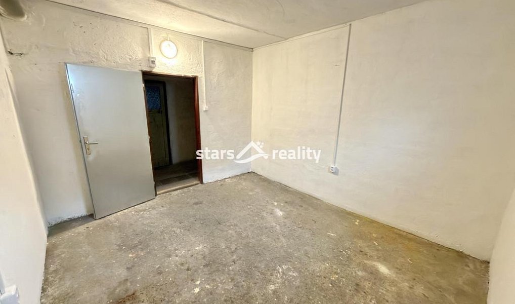 Pronájem komerčního objektu (jiného typu) 13 m², Kladno – náhled fotky 10