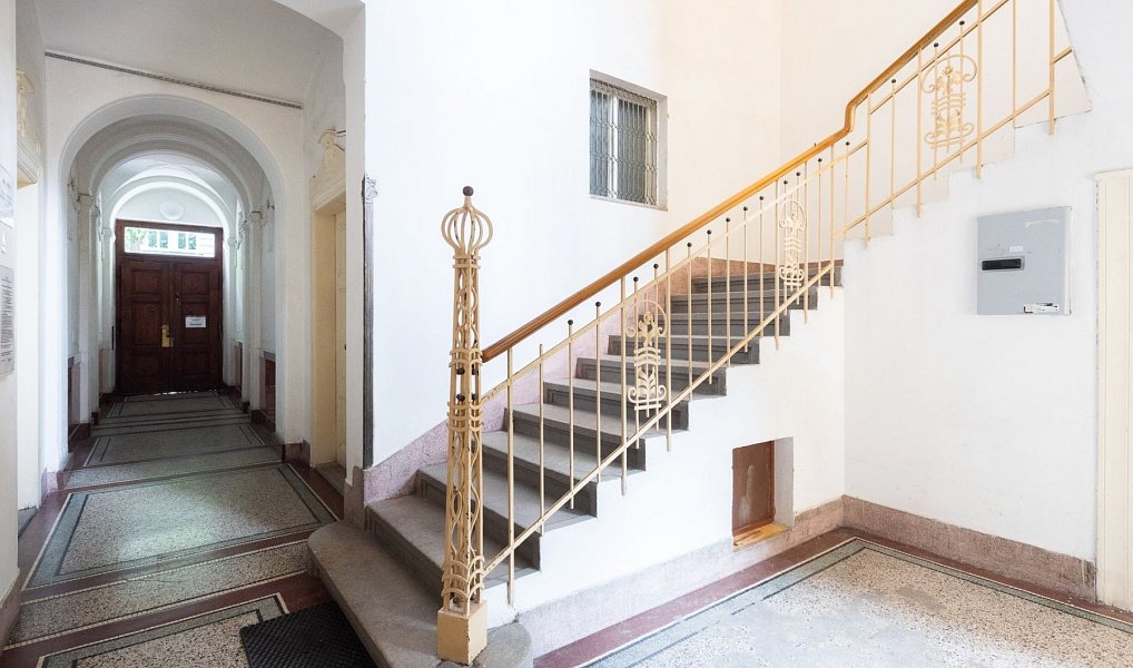 Prodej bytu 4+1 130 m², Praha – náhled fotky 20