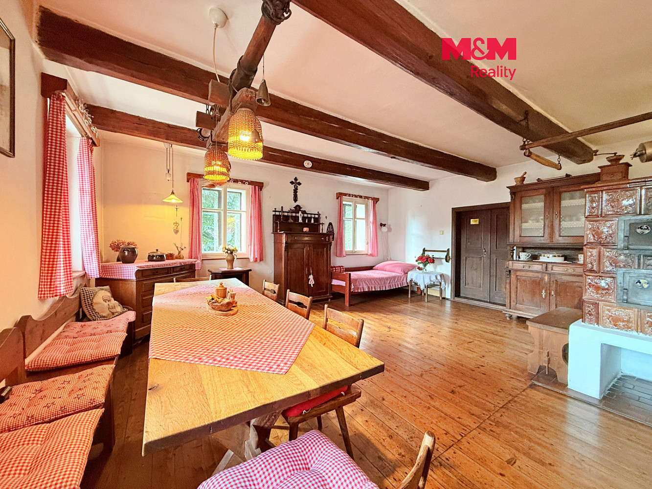 Prodej domu 265 m² s pozemkem 3 631 m²
