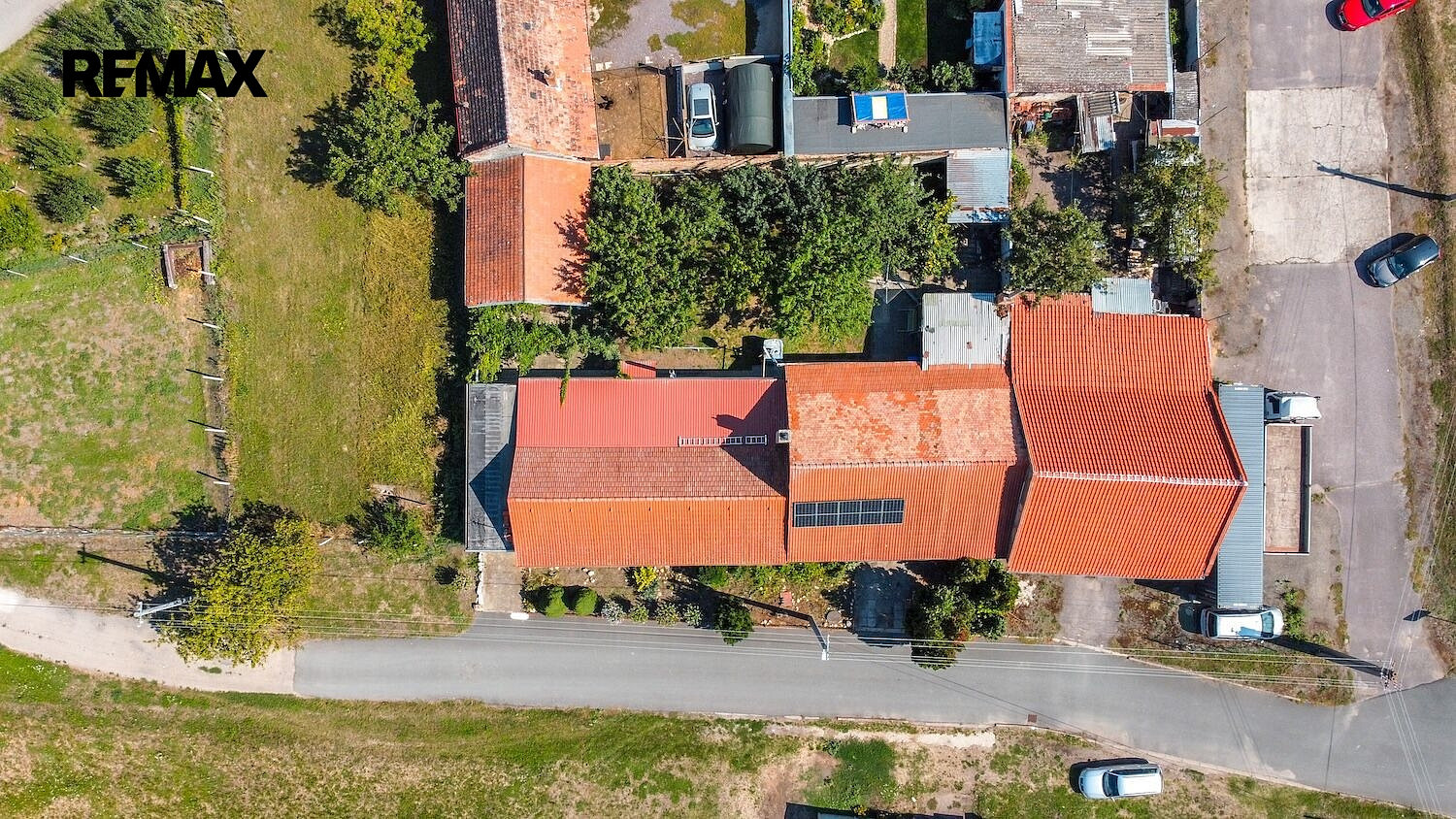 Prodej domu 121 m² s pozemkem 936 m² – fotografie 2