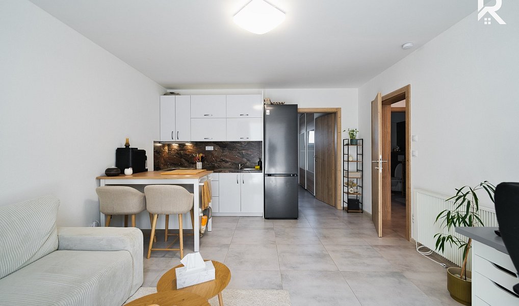 Prodej ubytovacího objektu 617 m², Drnholec – náhled fotky 30