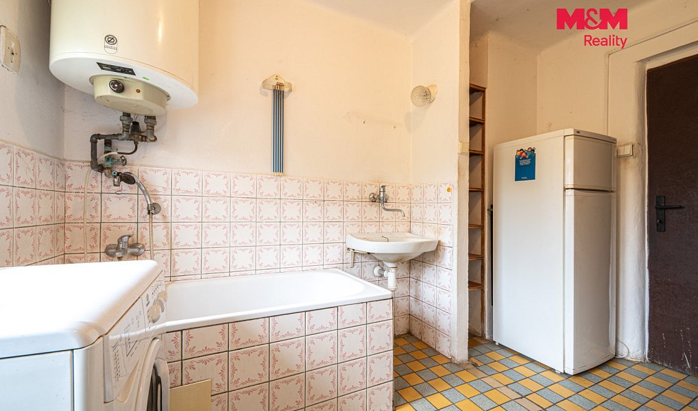 Prodej domu 100 m² s pozemkem 13 296 m², Chocnějovice – náhled fotky 9