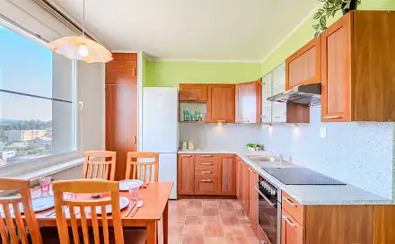 Prodej bytu 4+1 77 m², U Větrolamu, Broumov - Nové Město, okres Náchod