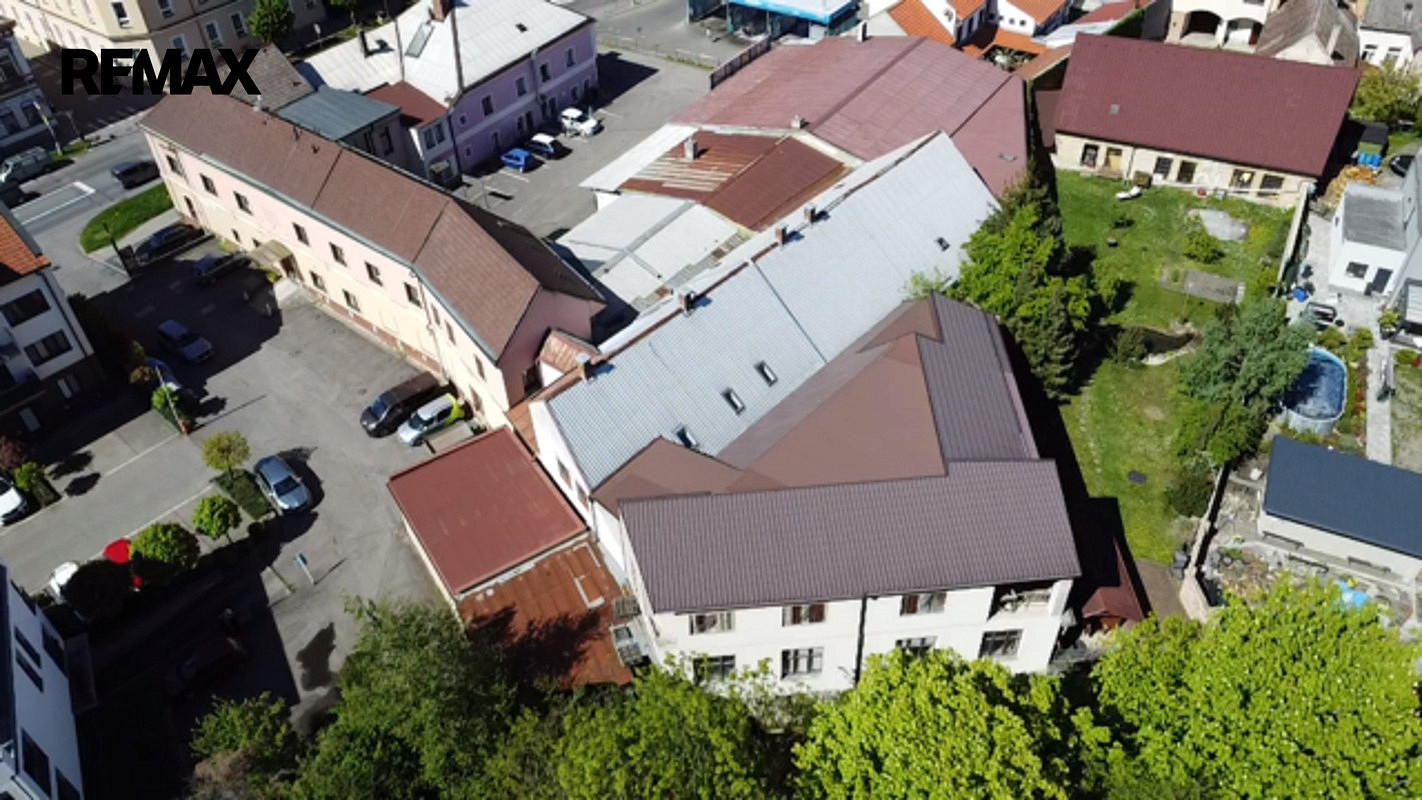 Prodej obchodních prostor 687 m²