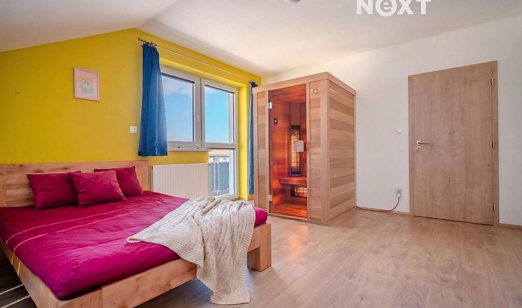 Prodej bytu 4+kk 95 m², Trhové Sviny – náhled fotky 3