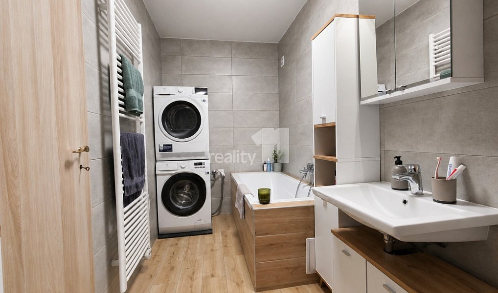 Prodej domu 206 m² s pozemkem 750 m², Křičeň – náhled fotky 20
