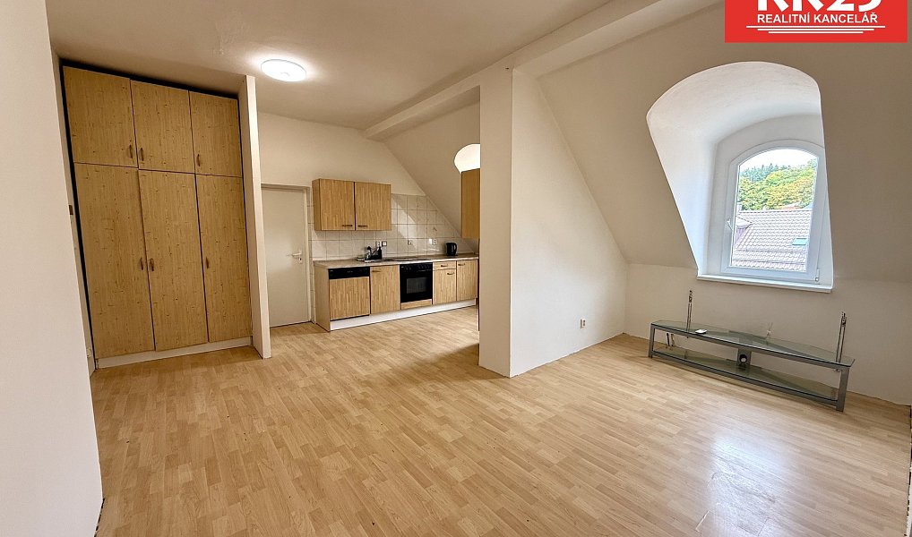 Pronájem bytu 1+kk 34 m², Mariánské Lázně – náhled fotky 3