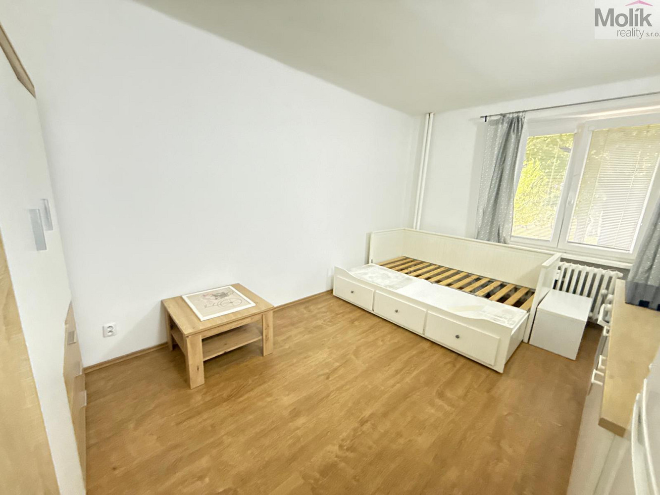 Pronájem bytu 1+kk 22 m² – fotografie 3