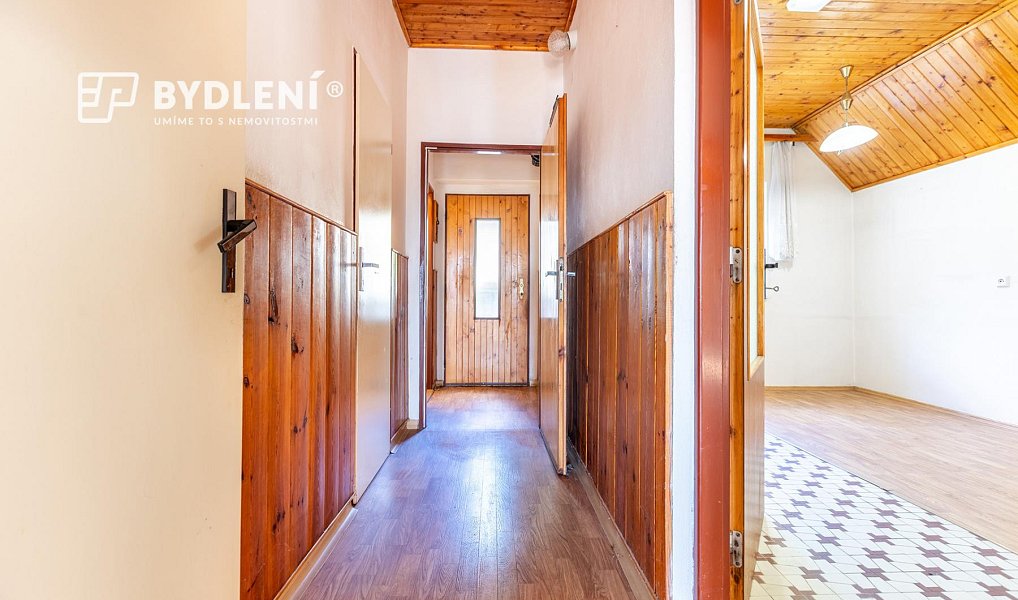 Prodej domu 207 m² s pozemkem 726 m², Kamýk – náhled fotky 31