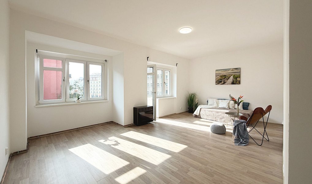 Prodej bytu 2+1 69 m², Praha – náhled fotky 2