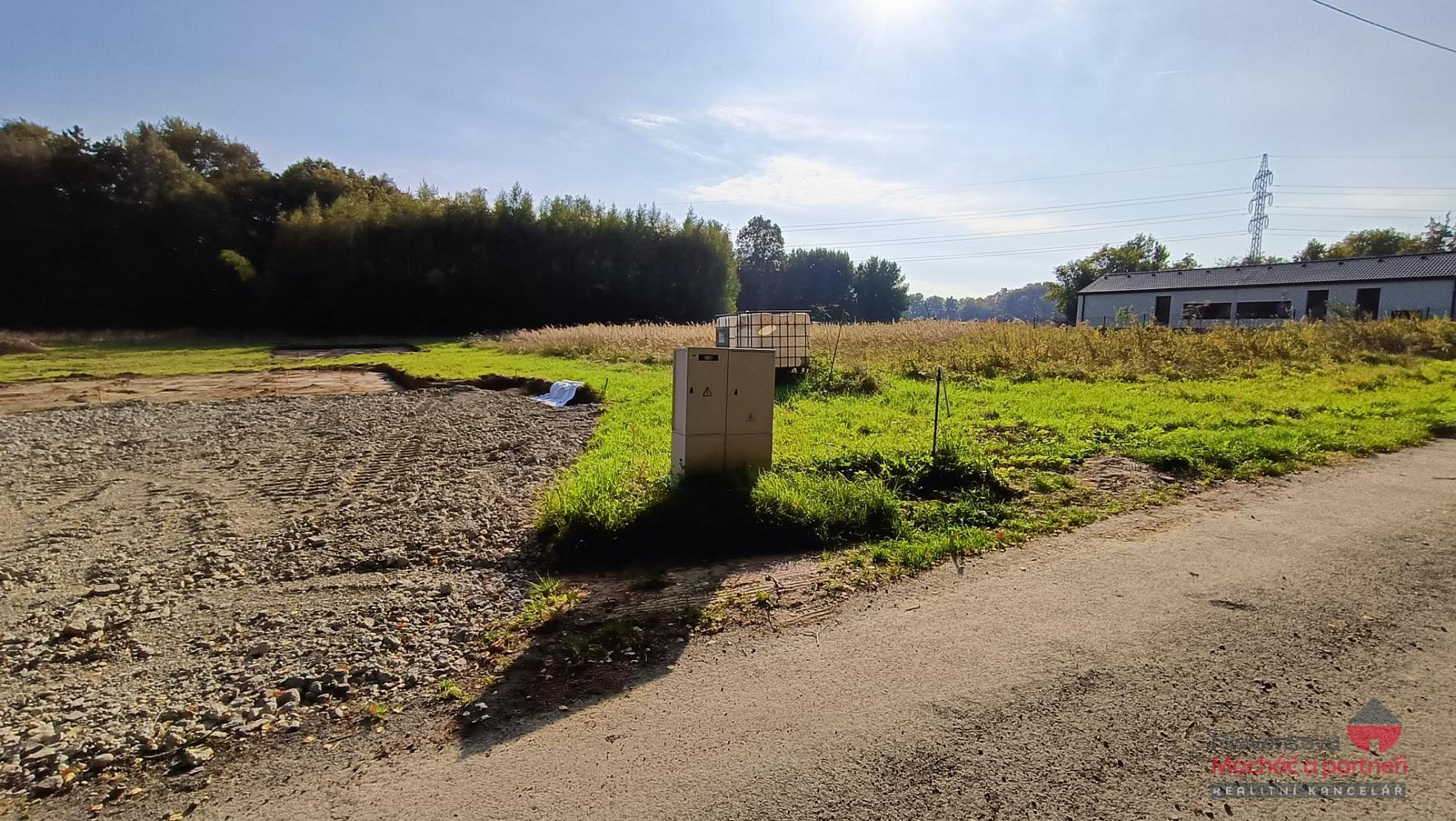Prodej stavebního pozemku 1 735 m²