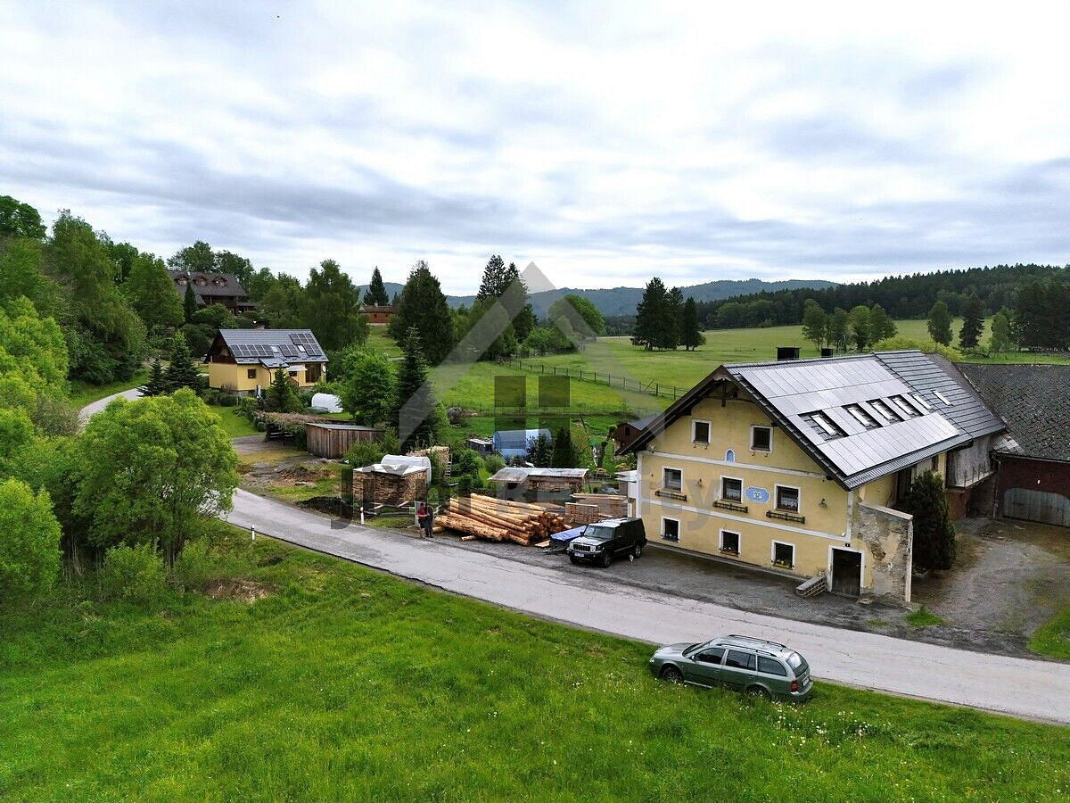 Prodej domu 500 m² s pozemkem 2 856 m²