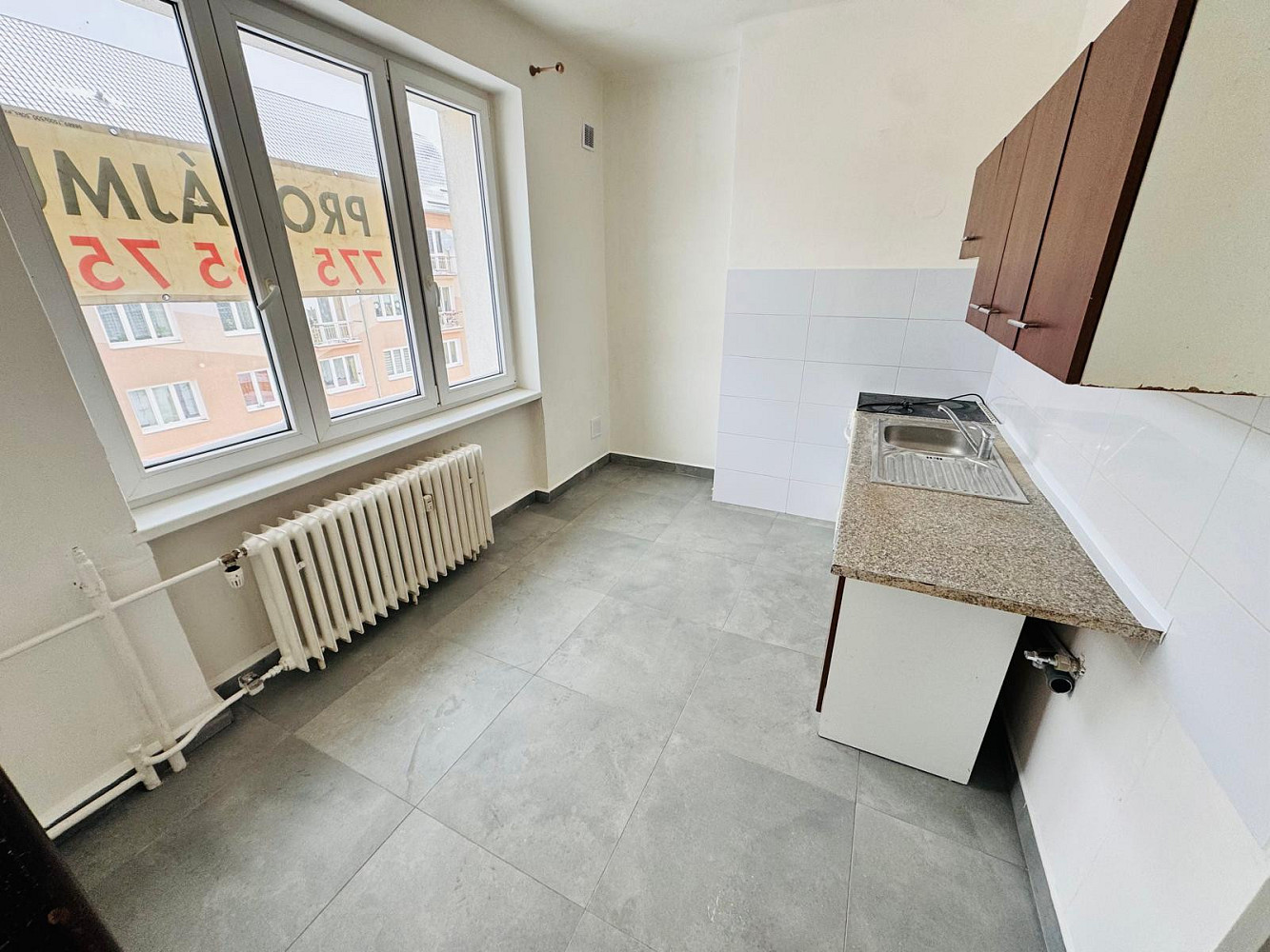 Pronájem bytu 2+1 58 m² – fotografie 2