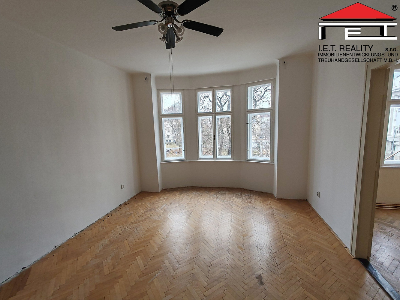 Pronájem bytu 2+1 93 m² - Widok 4