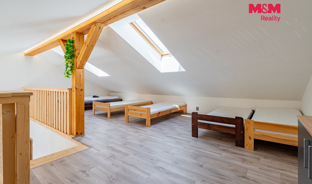Prodej ubytovacího objektu 113 m², Lipno nad Vltavou – náhled fotky 12