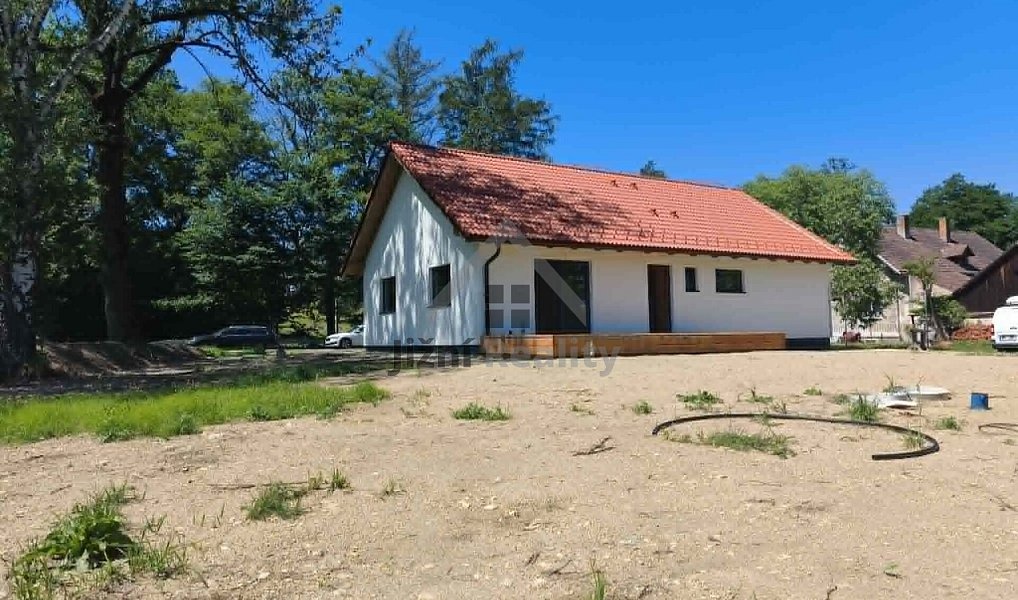 Prodej domu 120 m² s pozemkem 1 300 m², Horní Stropnice – náhled fotky 7