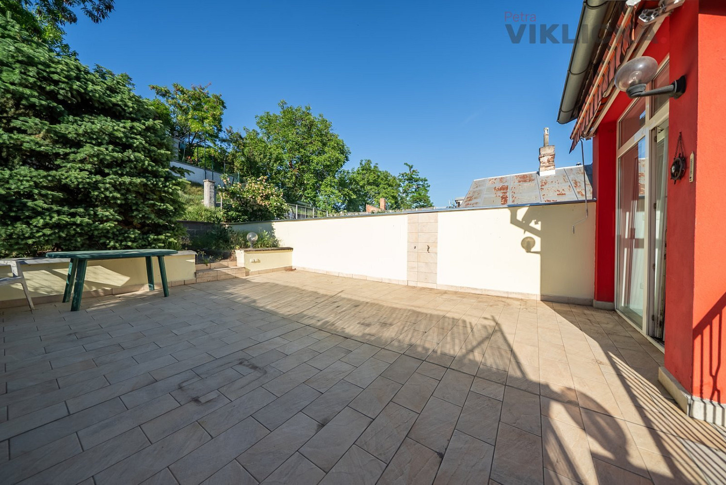 Prodej domu 200 m² s pozemkem 241 m² — photo 2