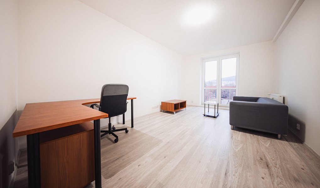Pronájem bytu 2+1 56 m², Zlín – náhled fotky 16