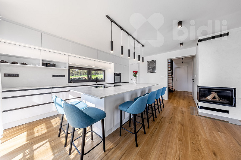 Prodej domu 171 m² s pozemkem 4 457 m² — photo 2