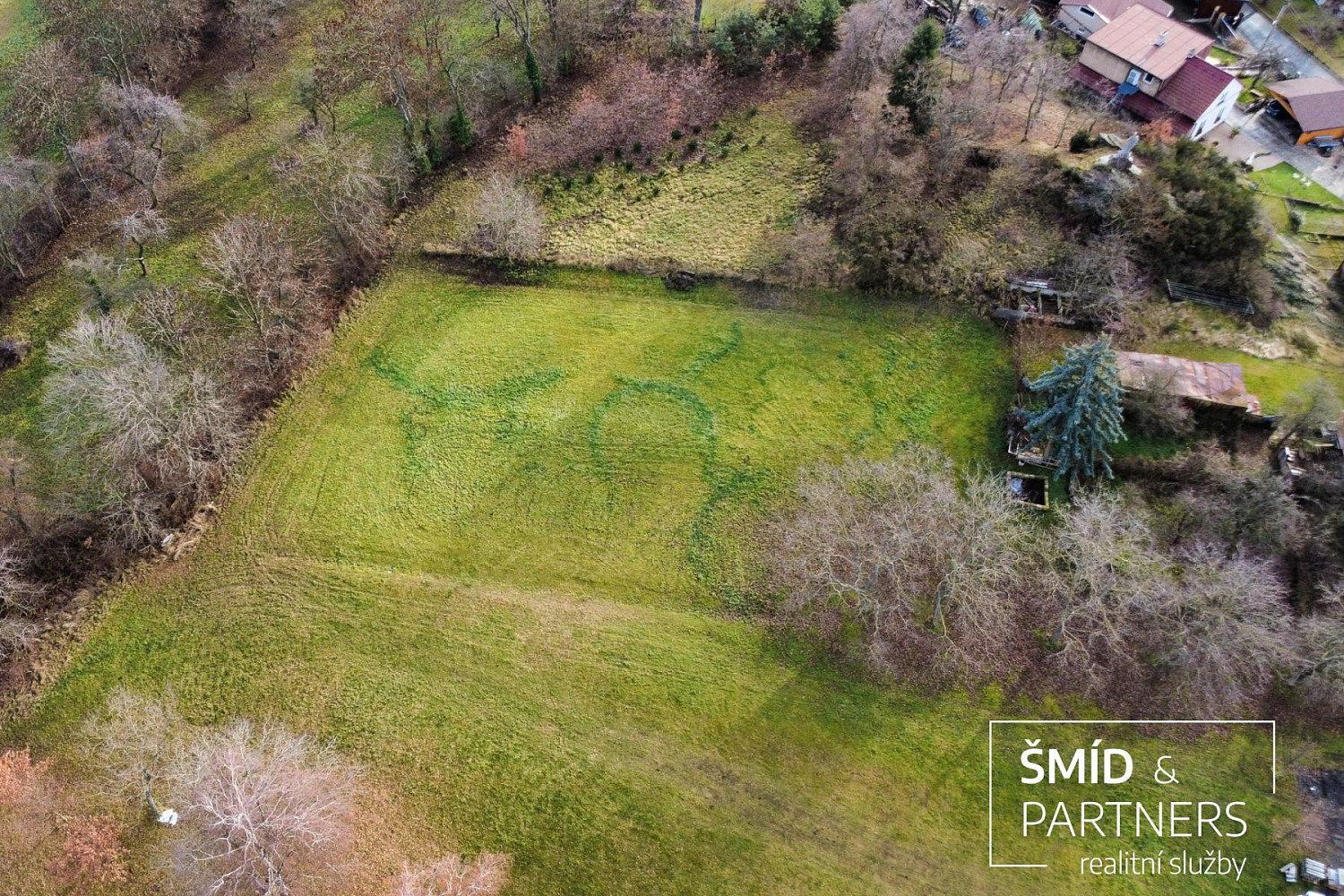 Prodej stavebního pozemku 903 m² – fotografie 2