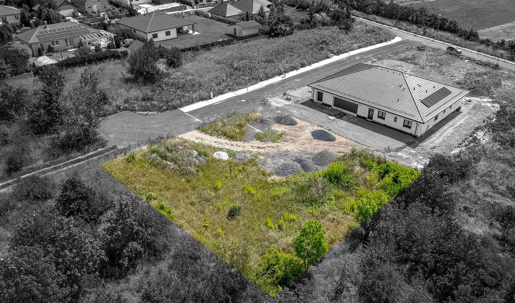 Prodej stavebního pozemku 938 m², Lom – náhled fotky 4